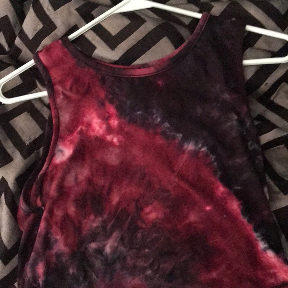 Sleeveless crop top